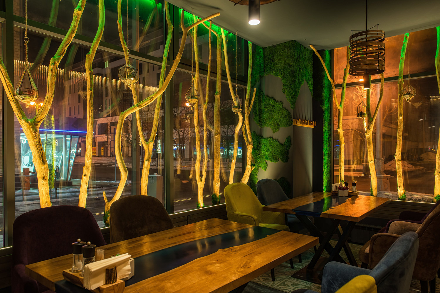 Фото из портфолио Ресторан FOREST GRILL – фотографии дизайна интерьеров на INMYROOM