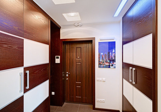 Фотография: Прихожая в стиле Современный, Квартира, Дома и квартиры – фото на INMYROOM