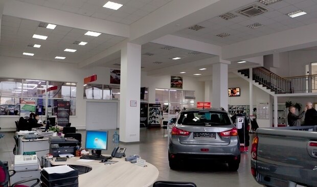 Фото из портфолио Автосалон фото – фотографии дизайна интерьеров на INMYROOM
