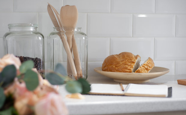 Фото из портфолио Освежающий и легкий интерьер кухни – фотографии дизайна интерьеров на INMYROOM