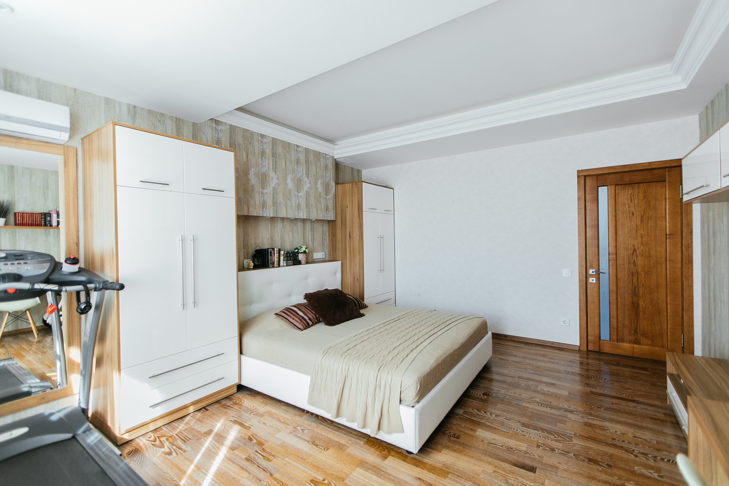 Фотография: Спальня в стиле Современный, Квартира, Крым, Проект недели, 4 и больше, Более 90 метров, Симферополь, Татьяна Петрова – фото на INMYROOM Фотография: Спальня в стиле Современный, Квартира, Крым, Проект недели, 4 и больше, Более 90 метров, Симферополь, Татьяна Петрова – фото на INMYROOM