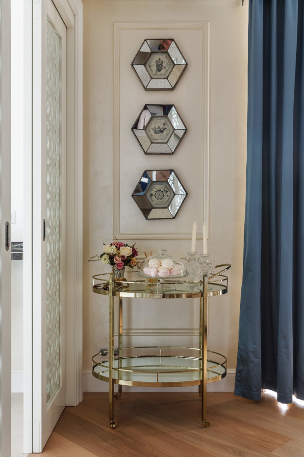 Фотография: Декор в стиле Классический, Квартира, Проект недели, Москва, Сталинка, Мария Рублева, 2 комнаты, 40-60 метров – фото на INMYROOM