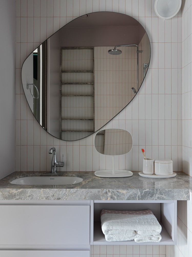 Фотография: Ванная в стиле Современный, Квартира, Проект недели, Москва, 4 и больше, Более 90 метров, ТУДА – фото на INMYROOM Фотография: Ванная в стиле Современный, Квартира, Проект недели, Москва, 4 и больше, Более 90 метров, ТУДА – фото на INMYROOM