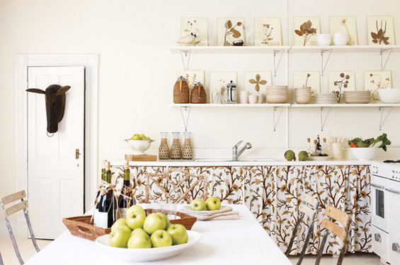 Фотография: Кухня и столовая в стиле Прованс и Кантри, Квартира, Дома и квартиры – фото на INMYROOM