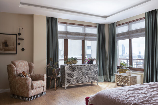 Фотография: Спальня в стиле Классический, Эклектика, Квартира, Проект дня, Москва, 3 комнаты, Более 90 метров, современные интерьеры – фото на INMYROOM