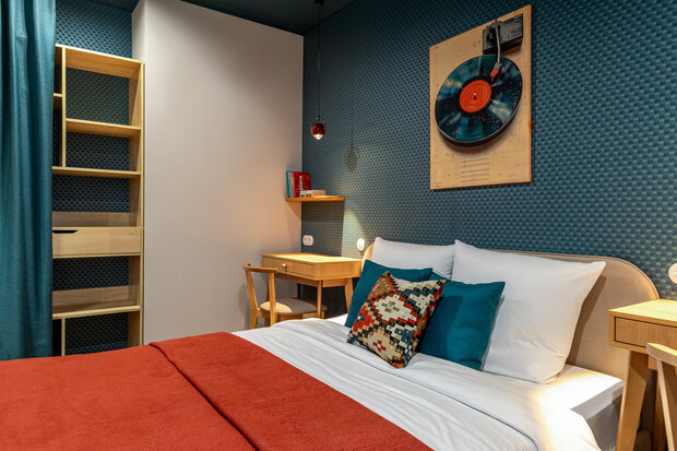 Фотография: Спальня в стиле Современный, Эклектика, Малогабаритная квартира, Квартира, Студия, Проект дня, Москва, до 40 метров, малогабаритки, современный с элементами ретро, фото интерьера, дизайн интерьера фото, Светлана Немцова – фото на INMYROOM