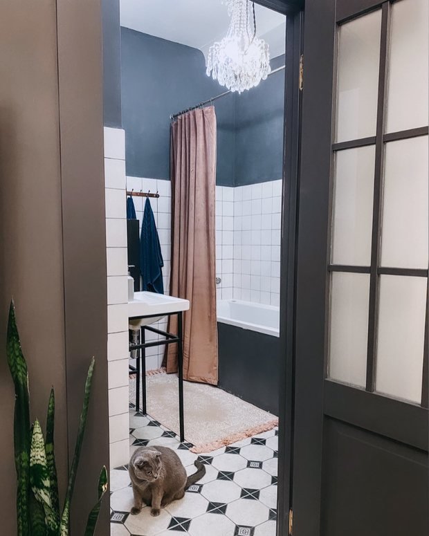 Фотография: Ванная в стиле Скандинавский, Ремонт на практике, ремонт сталинки – фото на INMYROOM