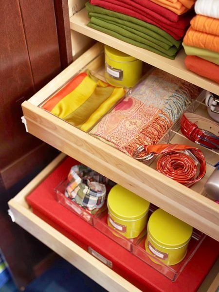 Фотография: в стиле , Гардеробная, Советы, хранение вещей в малогабаритке, хранение вещей, организация хранения – фото на INMYROOM Фотография: в стиле , Гардеробная, Советы, хранение вещей в малогабаритке, хранение вещей, организация хранения – фото на INMYROOM