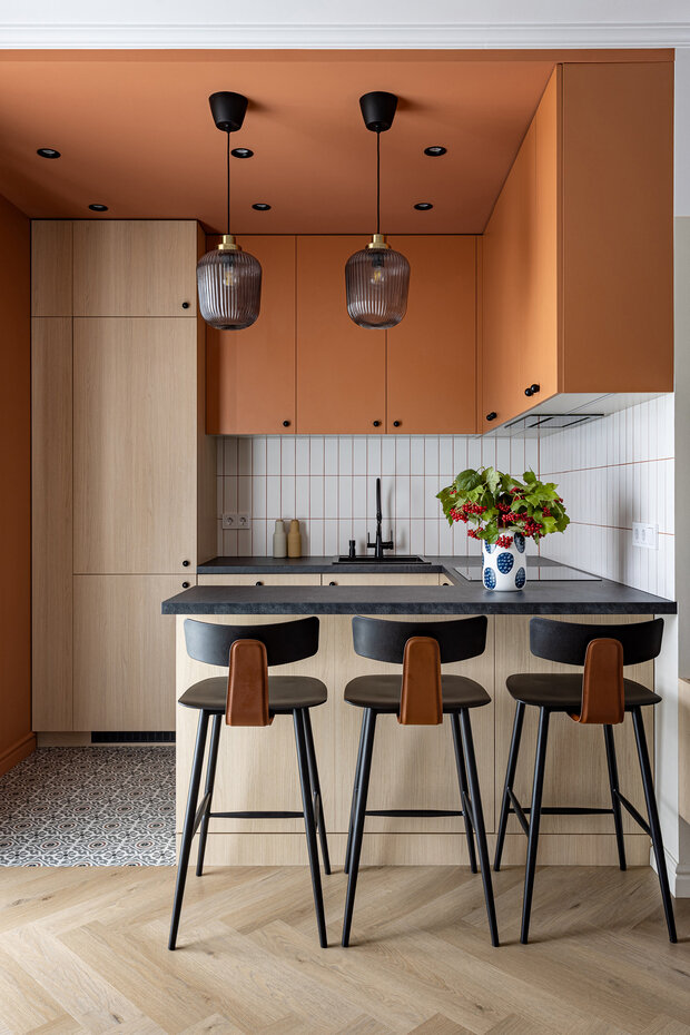 Фотография: Кухня и столовая в стиле Современный, Квартира, Проект дня, Минск, Монолитный дом, 3 комнаты, 40-60 метров, современный с элементами минимализма и скандинавского стиля, фото интерьера, дизайн интерьера фото, Виталий Савко – фото на INMYROOM