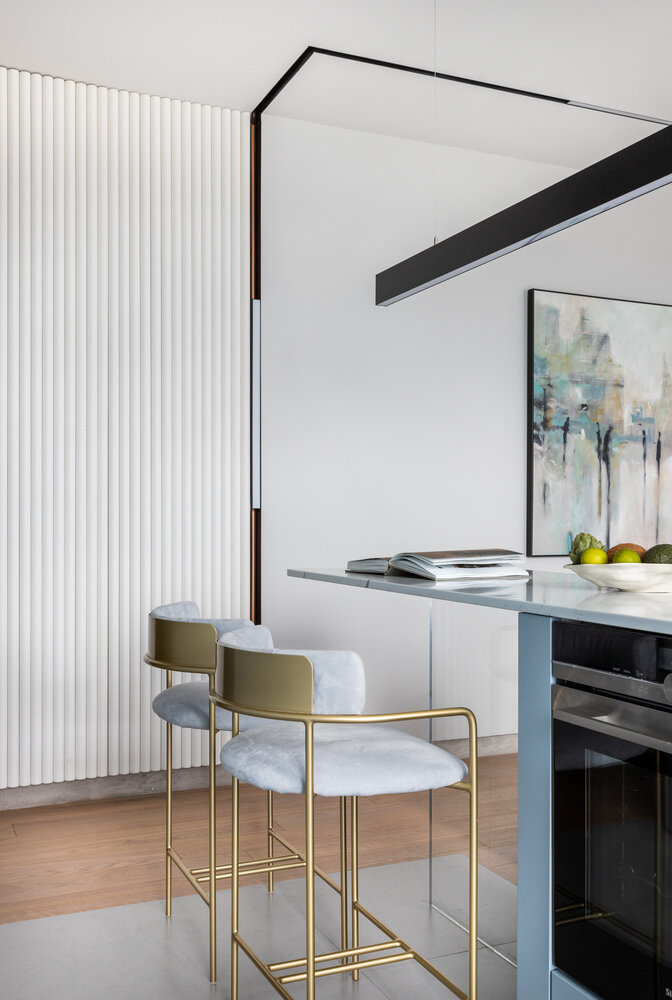 Фотография: Кухня и столовая в стиле Современный, Квартира, Минимализм, Проект недели, Минск, 3 комнаты, Более 90 метров, Zrobym architects – фото на INMYROOM Фотография: Кухня и столовая в стиле Современный, Квартира, Минимализм, Проект недели, Минск, 3 комнаты, Более 90 метров, Zrobym architects – фото на INMYROOM