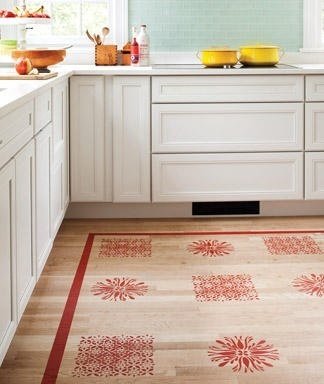 Фотография: Спальня в стиле Прованс и Кантри, Декор и DIY, Декор дома, Пол – фото на INMYROOM Фотография: Спальня в стиле Прованс и Кантри, Декор и DIY, Декор дома, Пол – фото на INMYROOM