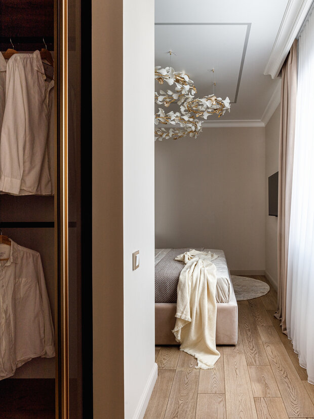 Фотография: Спальня в стиле Классический, Современный, Дом, Проект дня, Дом и дача, Кирпичный дом, 4 и больше, Более 90 метров, Уфа, Леня Бузина – фото на INMYROOM