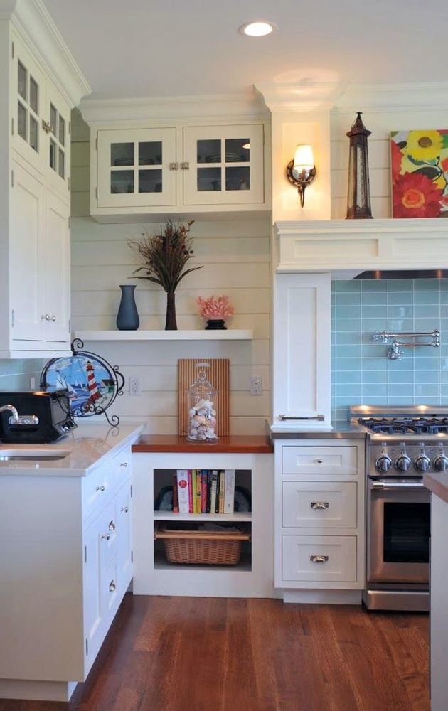 Фотография: Кухня и столовая в стиле Прованс и Кантри, Скандинавский, Мебель и свет, Советы, Ремонт на практике – фото на INMYROOM Фотография: Кухня и столовая в стиле Прованс и Кантри, Скандинавский, Мебель и свет, Советы, Ремонт на практике – фото на INMYROOM