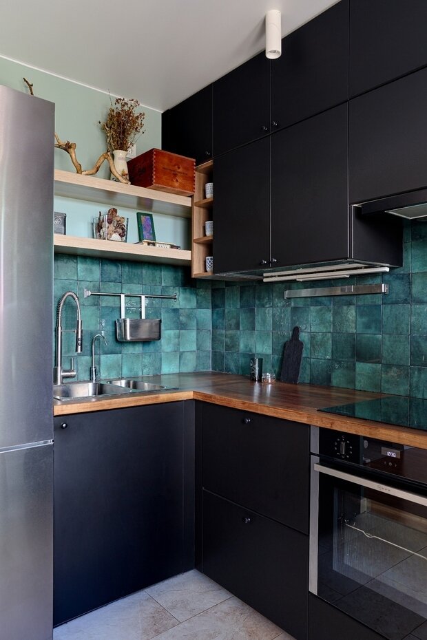 Фотография: Кухня и столовая в стиле Скандинавский, Современный, Малогабаритная квартира, Проект недели, Москва, 1 комната, до 40 метров, Винтажный, N.Interior, Анастасия Григорян – фото на INMYROOM