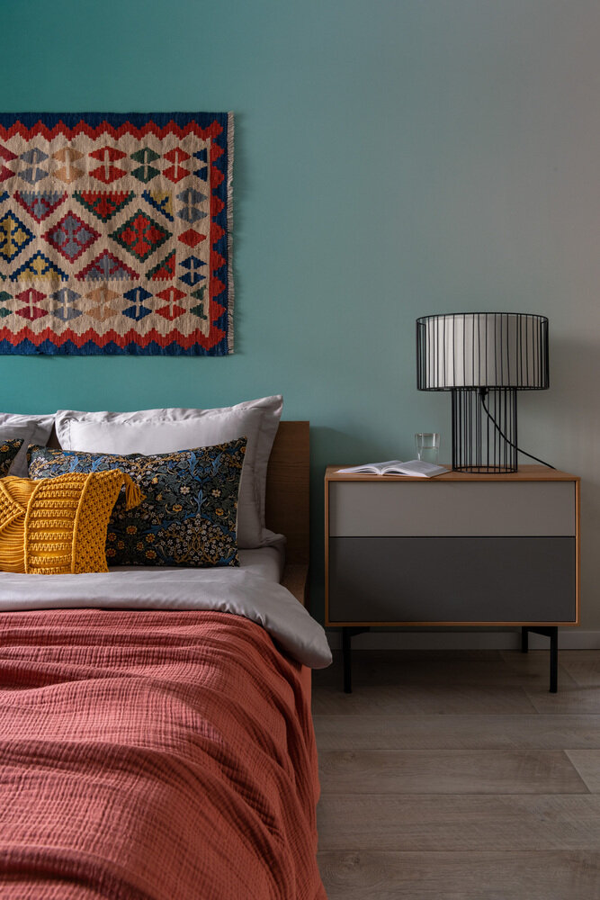 Фотография: Спальня в стиле Современный, Эклектика, Квартира, Проект недели, Москва, Кирпичный дом, 2 комнаты, 60-90 метров, Петр Григораш – фото на INMYROOM Фотография: Спальня в стиле Современный, Эклектика, Квартира, Проект недели, Москва, Кирпичный дом, 2 комнаты, 60-90 метров, Петр Григораш – фото на INMYROOM