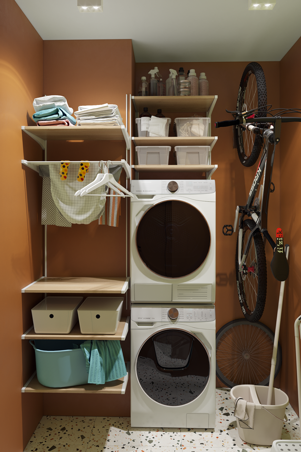 Выделили отдельное помещение под стирально-сушильную машину, здесь же организовано бытовое хранение и хранение спортивного инвентаря.