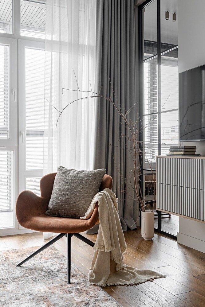 Фотография: Гостиная в стиле Современный, Квартира, Проект недели, Казань, 2 комнаты, Альбина Мухаметшина, Albina Muna – фото на INMYROOM Фотография: Гостиная в стиле Современный, Квартира, Проект недели, Казань, 2 комнаты, Альбина Мухаметшина, Albina Muna – фото на INMYROOM