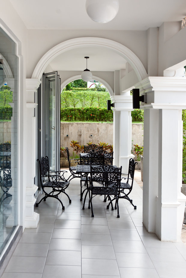 Фотография: Балкон, Терраса в стиле Классический, Современный, Интерьер комнат – фото на INMYROOM