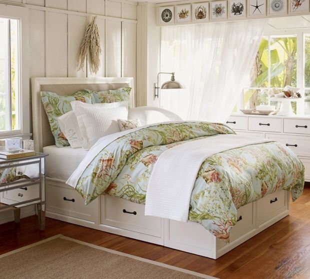 Фотография: Спальня в стиле Прованс и Кантри, Декор интерьера, Квартира, Дом, Декор – фото на INMYROOM
