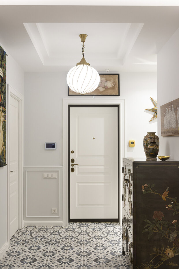 Фотография: Прихожая в стиле Классический, Восточный, Эклектика, Квартира, Проект дня, Москва, 3 комнаты, Более 90 метров, современные интерьеры – фото на INMYROOM