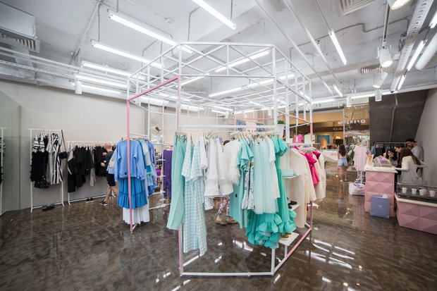 Фото из портфолио concept-store Opening в ТРК Галерея (СПБ) – фотографии дизайна интерьеров на InMyRoom.ru