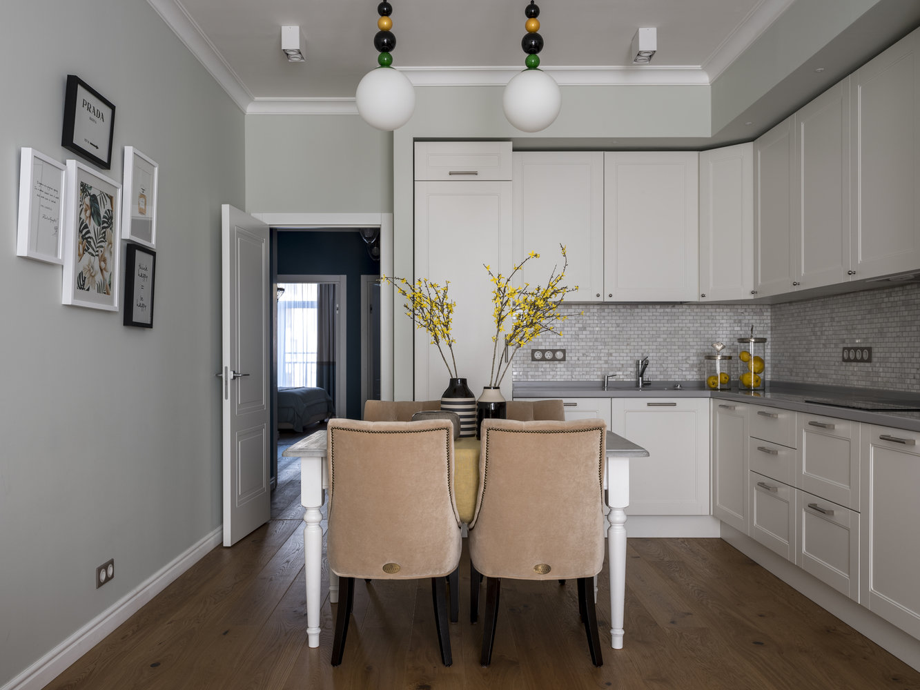 Фотография: Кухня и столовая в стиле Скандинавский, Квартира, Проект дня, Мила Колпакова, Мытищи, Монолитный дом, 3 комнаты, 60-90 метров, ЖК «Квартал 9-18» – фото на INMYROOM Фотография: Кухня и столовая в стиле Скандинавский, Квартира, Проект дня, Мила Колпакова, Мытищи, Монолитный дом, 3 комнаты, 60-90 метров, ЖК «Квартал 9-18» – фото на INMYROOM