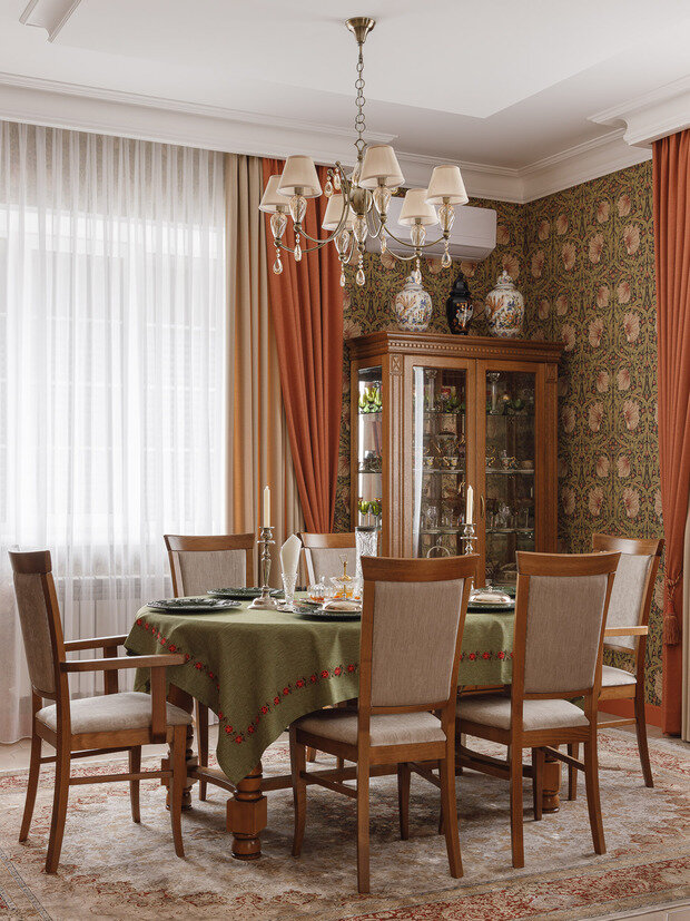 Фотография: Кухня и столовая в стиле Классический, Эклектика, Дом, Проект дня, Дом и дача, Татарстан, Кирпичный дом, 4 и больше, Более 90 метров, современный с элементами классики и роскоши, Зарина Гайворонская – фото на INMYROOM
