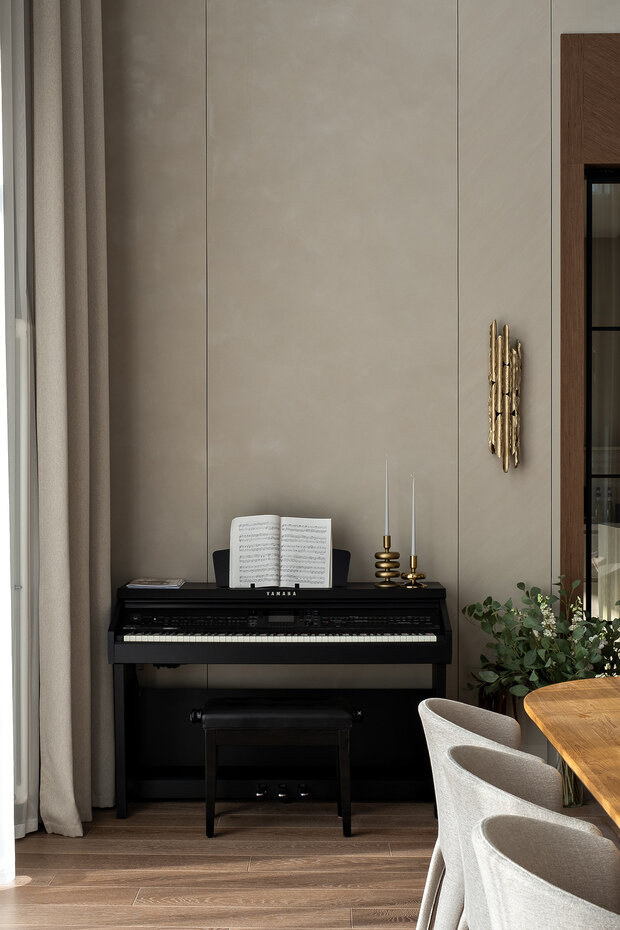 Фотография: Гостиная в стиле Современный, Минимализм, Дом, Проект дня, Дом и дача, Московская область, 4 и больше, Более 90 метров, Барвиха, современный с элементами классики и роскоши – фото на INMYROOM