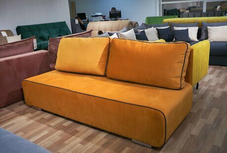 Лаки прямой диван