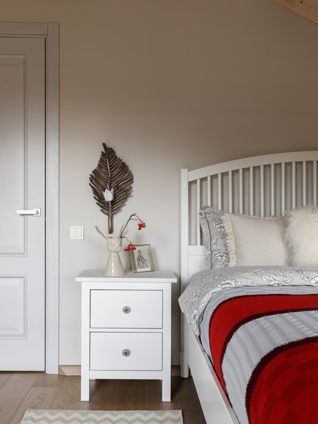Фотография: Спальня в стиле Прованс и Кантри, Современный, Дом, Проект недели, Дача, Дом и дача, Ленинградская область, 4 и больше, Более 90 метров, Елена Горячева, Студия «Мистер Дизайн» – фото на INMYROOM