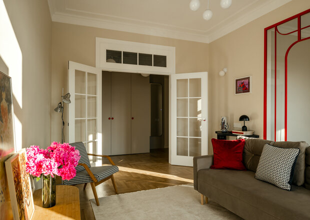 Фотография: Гостиная в стиле Современный, Эклектика, Винтажный, Квартира, Проект дня, Минск, Сталинка, 2 комнаты, 60-90 метров, Елена Ерашевич, современный с элементами эклектики, винтажный/классический – фото на INMYROOM