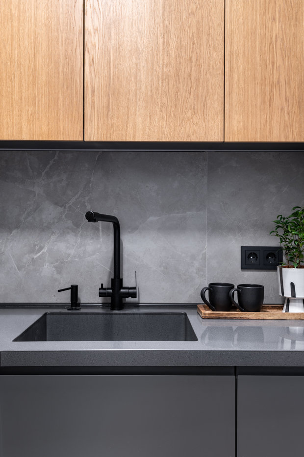 Фотография: Кухня и столовая в стиле Современный, Минимализм, Квартира, Проект недели, Москва, 3 комнаты, 40-60 метров, Карине Мхитарян – фото на INMYROOM