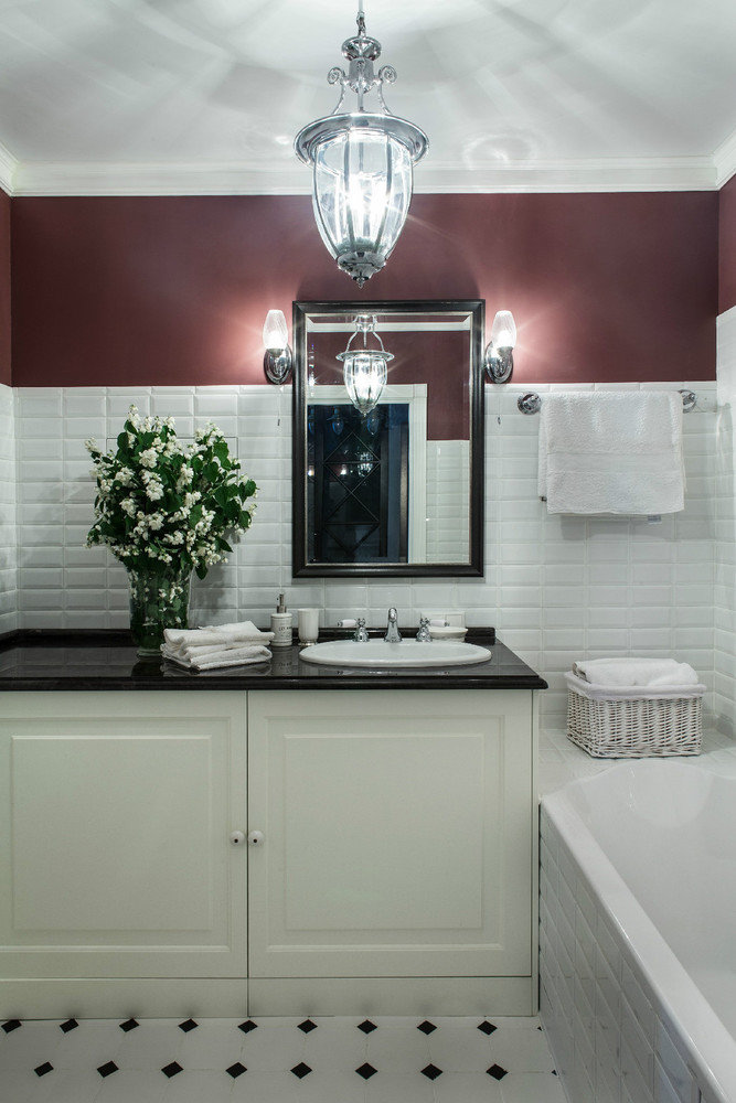 Фотография: Ванная в стиле Прованс и Кантри, Квартира, Проект недели, Москва, Дина Салахова – фото на INMYROOM Фотография: Ванная в стиле Прованс и Кантри, Квартира, Проект недели, Москва, Дина Салахова – фото на INMYROOM