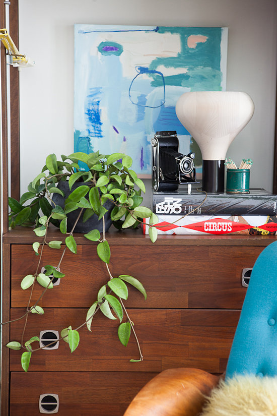 Фотография: Декор в стиле Скандинавский, Современный, Гостиная, Декор интерьера, Интерьер комнат, Переделка, Тема месяца – фото на INMYROOM Фотография: Декор в стиле Скандинавский, Современный, Гостиная, Декор интерьера, Интерьер комнат, Переделка, Тема месяца – фото на INMYROOM