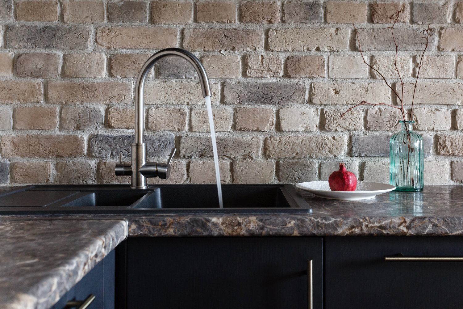 Фотография: Кухня и столовая в стиле Современный, Эклектика, Квартира, Проект недели, Москва, 1 комната, 40-60 метров, Светлана Куксова – фото на INMYROOM Фотография: Кухня и столовая в стиле Современный, Эклектика, Квартира, Проект недели, Москва, 1 комната, 40-60 метров, Светлана Куксова – фото на INMYROOM