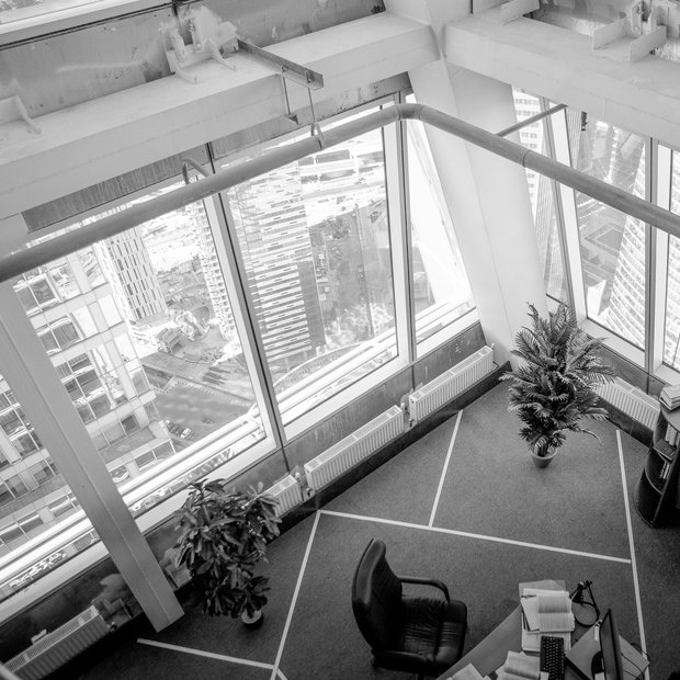 Фото из портфолио Создание офиса издательства в Москва-Сити – фотографии дизайна интерьеров на INMYROOM