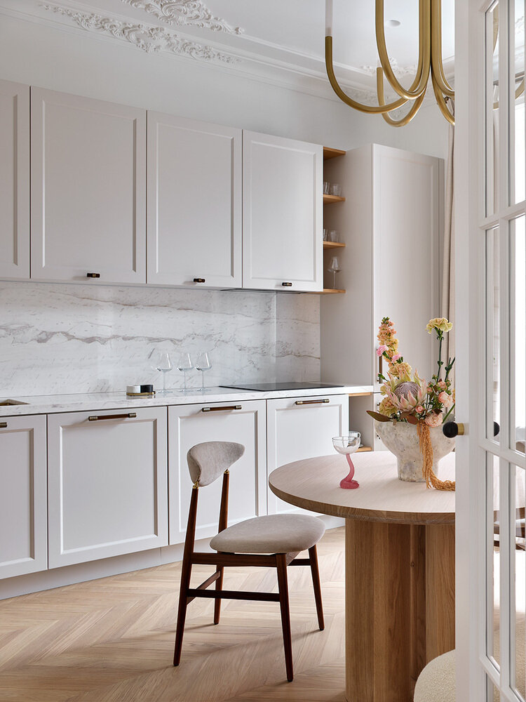 Фотография: Кухня и столовая в стиле Классический, Современный, Квартира, Проект недели, Москва, 2 комнаты, 40-60 метров, Elements – фото на INMYROOM
