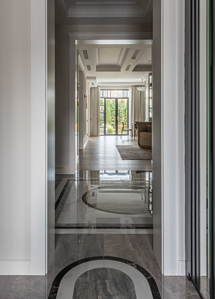 Фотография: Прихожая в стиле Классический, Современный, Дом, Проект недели, Дом и дача, Московская область, 4 и больше, Более 90 метров, Екатерина Реброва – фото на INMYROOM Фотография: Прихожая в стиле Классический, Современный, Дом, Проект недели, Дом и дача, Московская область, 4 и больше, Более 90 метров, Екатерина Реброва – фото на INMYROOM