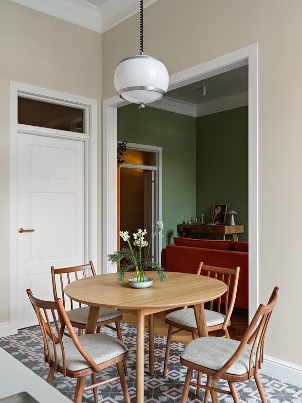 Фотография: Кухня и столовая в стиле Скандинавский, Современный, Переделка, Кирпичный дом, энциклопедия_кухня, до и после – фото на INMYROOM