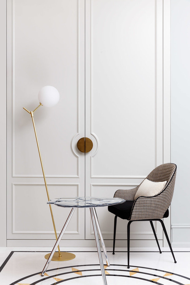 Фотография: Мебель и свет в стиле Современный, Эклектика, Классический, Проект дня, Москва, Монолитный дом, 4 и больше, Более 90 метров, Елена Поворова, Бюро Home Emotions, Эксклюзивные проекты, Екатерина Реброва – фото на INMYROOM