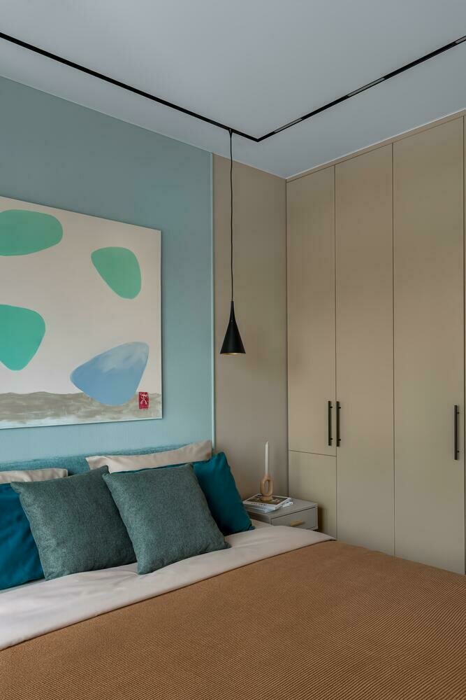 Фотография: Спальня в стиле Современный, Квартира, Проект недели, Москва, Монолитный дом, 2 комнаты, до 40 метров, CHE.Homedesign, Дарья Дубинкина – фото на INMYROOM