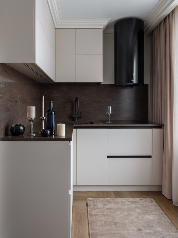 Фотография: Кухня и столовая в стиле Современный, Квартира, Проект дня, Москва, 2 комнаты, 40-60 метров, Сара Михайлова – фото на INMYROOM