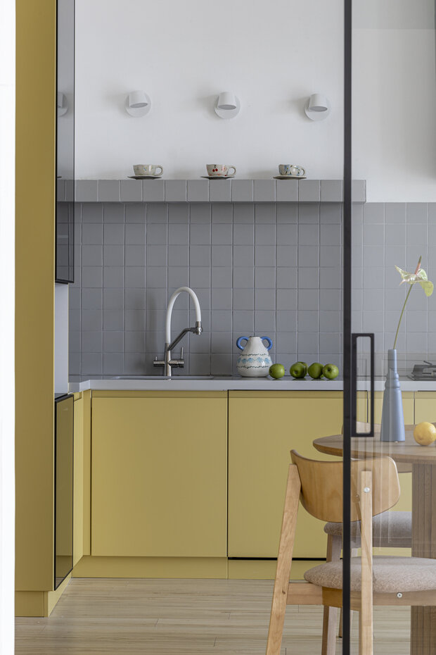 Фотография: Кухня и столовая в стиле Современный, Эклектика, Квартира, Проект дня, Казахстан, 2 комнаты, Более 90 метров, Надира Мустафина – фото на INMYROOM