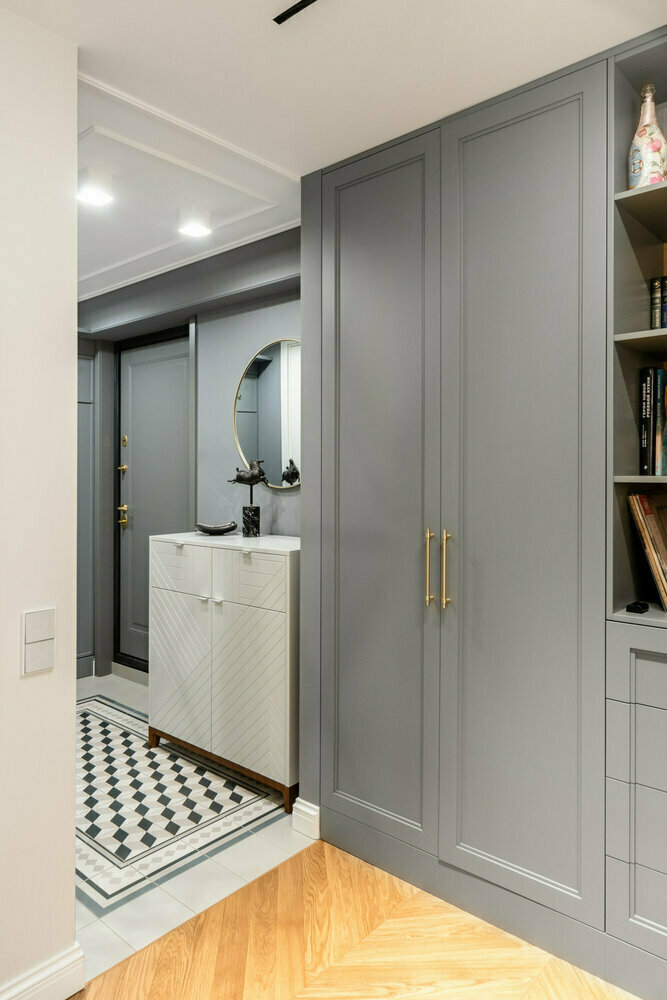 Фотография: в стиле , Прихожая, Переделка, дизайн прихожей, как оформить прихожую, 2 комнаты, 40-60 метров, ремонт во вторичке, удобная прихожая – фото на INMYROOM Фотография: в стиле , Прихожая, Переделка, дизайн прихожей, как оформить прихожую, 2 комнаты, 40-60 метров, ремонт во вторичке, удобная прихожая – фото на INMYROOM