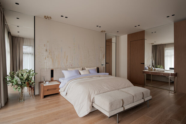 Фотография: Спальня в стиле Современный, Минимализм, Дом, Проект дня, Дом и дача, Московская область, 4 и больше, Более 90 метров, Барвиха, современный с элементами классики и роскоши – фото на INMYROOM