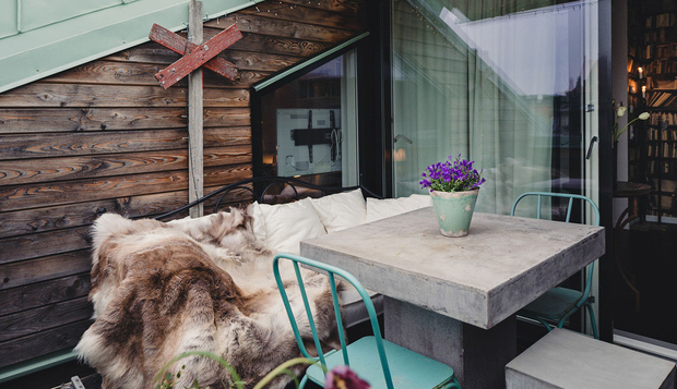 Фотография: Балкон, Терраса в стиле Скандинавский, Малогабаритная квартира, Квартира, Дома и квартиры, Мансарда – фото на INMYROOM