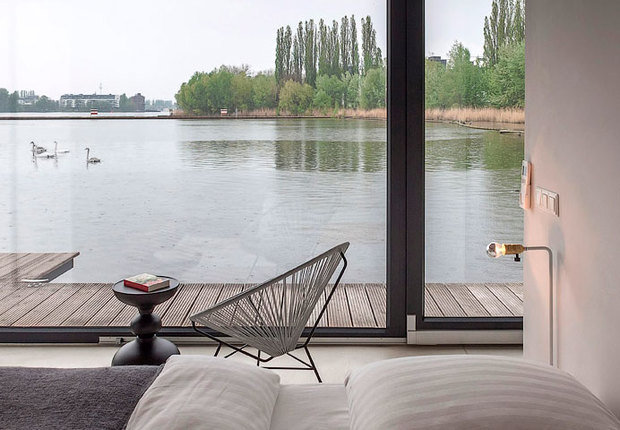 Фото из портфолио Уникальный плавучий дом в Берлине – фотографии дизайна интерьеров на INMYROOM