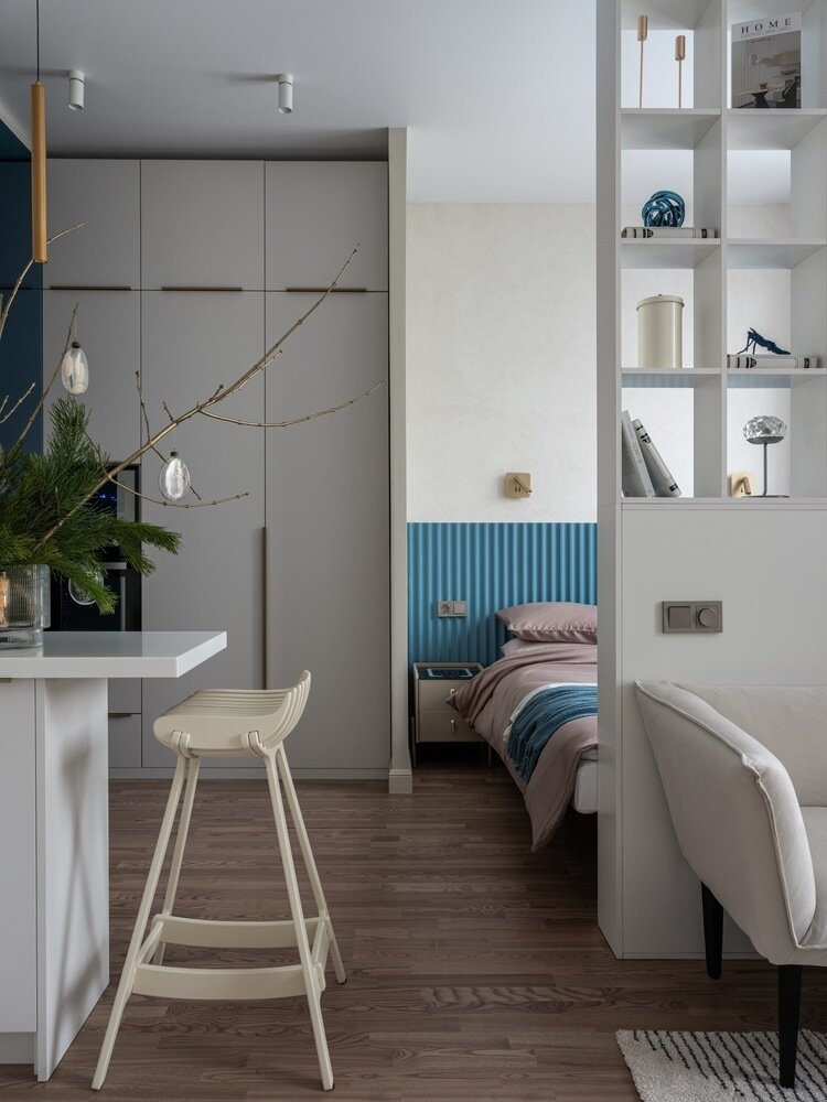 Фотография: Кухня и столовая в стиле Современный, Малогабаритная квартира, Квартира, Студия, Минимализм, Проект дня, Москва, Монолитный дом, до 40 метров, Наталья Калентьева – фото на INMYROOM Фотография: Кухня и столовая в стиле Современный, Малогабаритная квартира, Квартира, Студия, Минимализм, Проект дня, Москва, Монолитный дом, до 40 метров, Наталья Калентьева – фото на INMYROOM