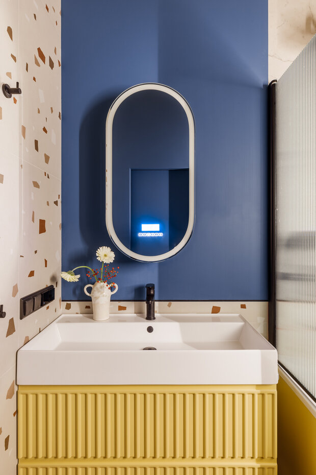 Фотография: Ванная в стиле Современный, Квартира, Проект дня, Москва, 3 комнаты, 40-60 метров, современный с элементами поп-арт, Екатерина Мищенко – фото на INMYROOM