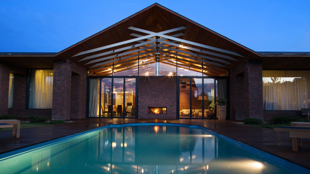 Фотография:  в стиле , Современный, Дом, Проект недели, Дом и дача, Ростовская область, Евгений Задорожний, Архитектурная студия «ЧАДО», кирпич в отделке – фото на INMYROOM